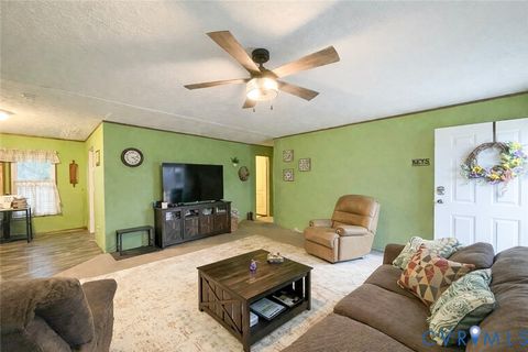 Tiny photo for 8220 New Grove Road, Victoria, VA 23974 (MLS # 2602071)