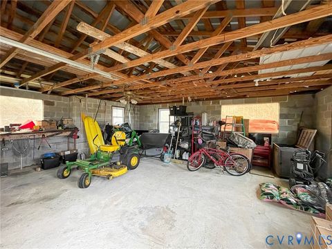 Tiny photo for 8220 New Grove Road, Victoria, VA 23974 (MLS # 2602071)