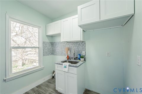 Tiny photo for 605 W Washington Street, Petersburg, VA 23803 (MLS # 2606705)