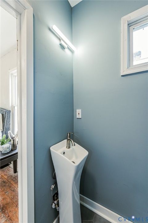 Tiny photo for 605 W Washington Street, Petersburg, VA 23803 (MLS # 2606705)