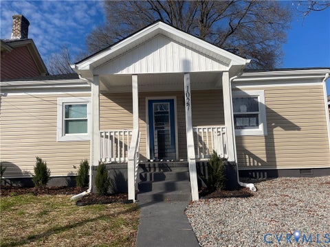 Photo of 1027 Farmer Street, Petersburg, VA 23803 (MLS # 2624951)