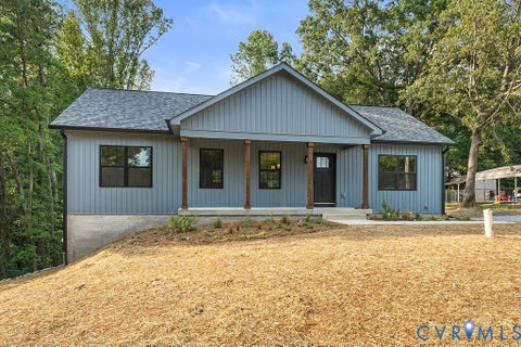Tiny photo for 16663 Braswell Street, Bowling Green, VA 22427 (MLS # 2621902)