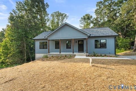 Tiny photo for 16663 Braswell Street, Bowling Green, VA 22427 (MLS # 2621902)