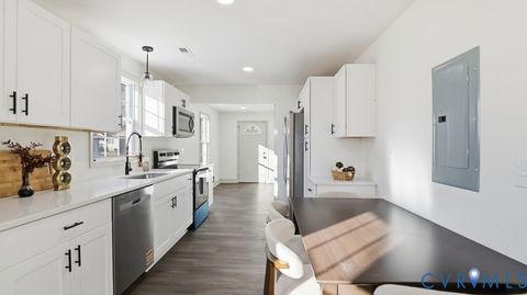 Tiny photo for 331 Walnut Street, Petersburg, VA 23803 (MLS # 2601683)