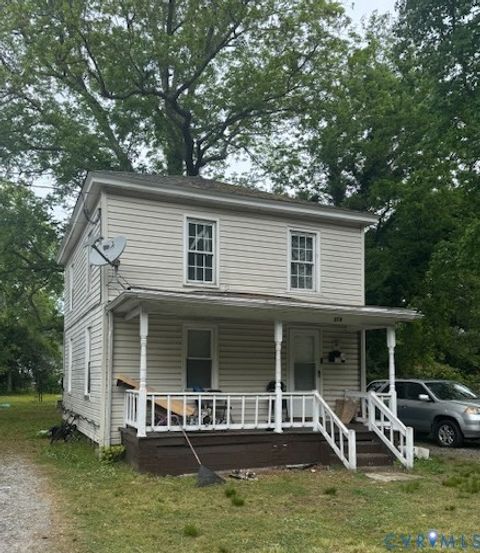 Photo of 318 E Pinner Street, Suffolk, VA 23434 (MLS # 2611608)