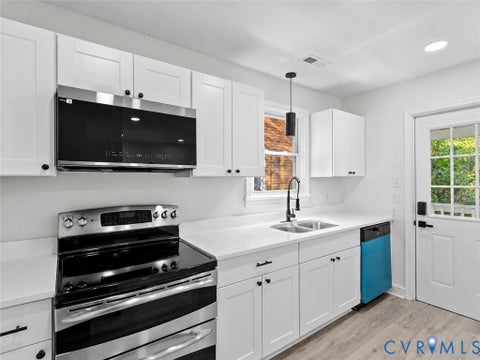 Tiny photo for 135 Elm Street, Petersburg, VA 23803 (MLS # 2628908)