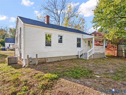 Tiny photo for 135 Elm Street, Petersburg, VA 23803 (MLS # 2628908)