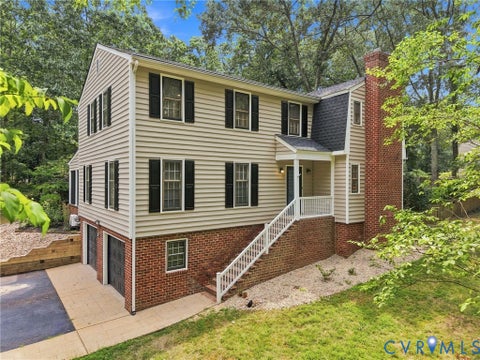 Tiny photo for 2723 London Park Drive, Midlothian, VA 23113 (MLS # 2623613)