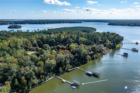 Tiny photo for 1718 Mariners Woods Drive Dr, Hartfield, VA 23071 (MLS # 2528777)