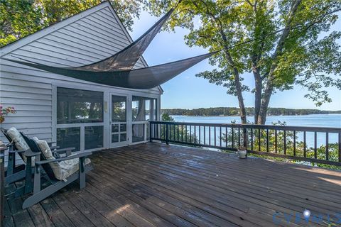 Tiny photo for 1718 Mariners Woods Drive Dr, Hartfield, VA 23071 (MLS # 2528777)