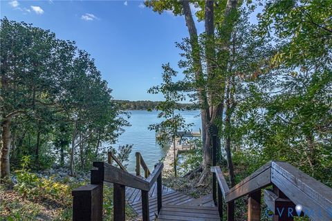 Tiny photo for 1718 Mariners Woods Drive Dr, Hartfield, VA 23071 (MLS # 2528777)