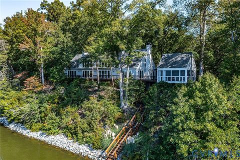Tiny photo for 1718 Mariners Woods Drive Dr, Hartfield, VA 23071 (MLS # 2528777)