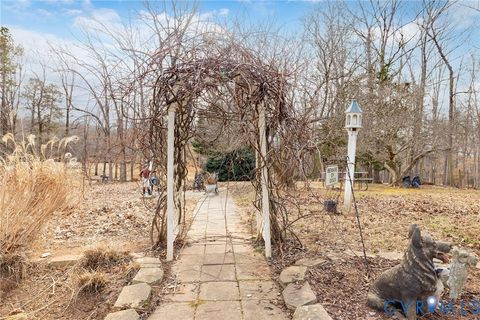 Tiny photo for 5001 Cartersville Road, Powhatan, VA 23139 (MLS # 2533233)