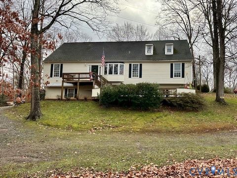 Tiny photo for 5001 Cartersville Road, Powhatan, VA 23139 (MLS # 2533233)