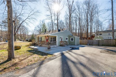 Tiny photo for 5407 Sherman Place, North Chesterfield, VA 23234 (MLS # 2608650)