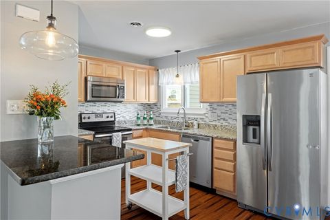 Tiny photo for 5407 Sherman Place, North Chesterfield, VA 23234 (MLS # 2608650)