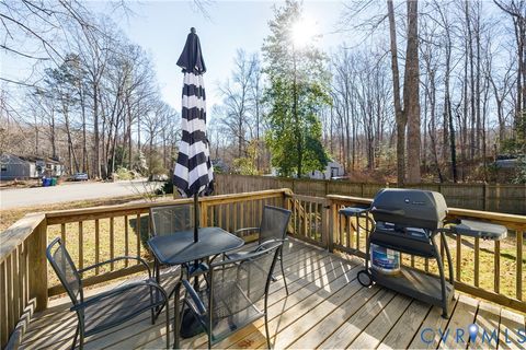 Tiny photo for 5407 Sherman Place, North Chesterfield, VA 23234 (MLS # 2608650)