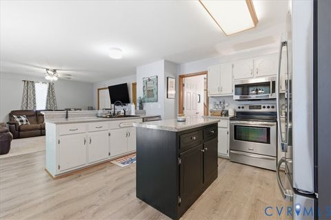 Tiny photo for 5468 Midway Road, Dinwiddie, VA 23833 (MLS # 2613489)