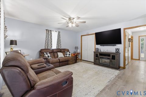 Tiny photo for 5468 Midway Road, Dinwiddie, VA 23833 (MLS # 2613489)