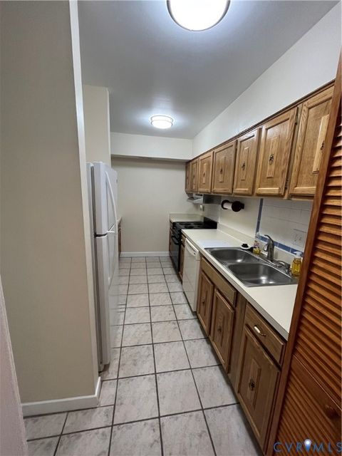 Tiny photo for 804 Nantucket Court, Chesterfield, VA 23236 (MLS # 2532789)