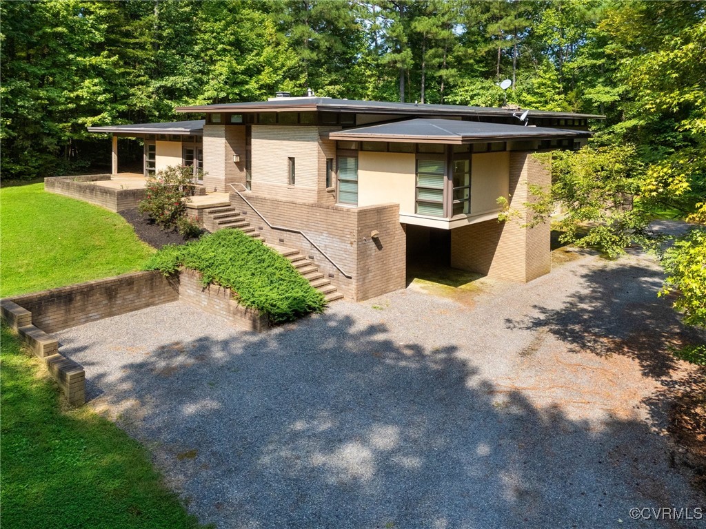 3611 Brandons Bluff Court