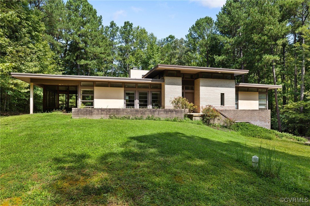 3611 Brandons Bluff Court