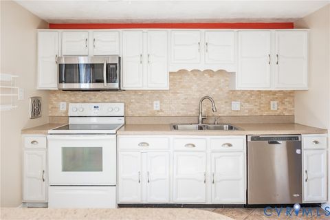 Tiny photo for 10423 Crumpets Lane, North Chesterfield, VA 23235 (MLS # 2603038)