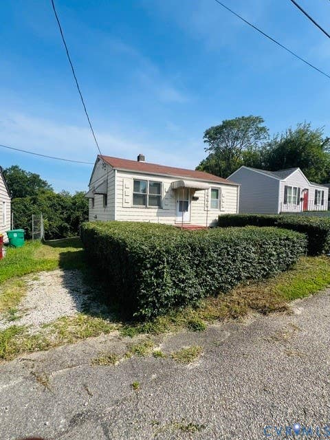 Tiny photo for 527 Hannon Street, Petersburg, VA 23803 (MLS # 2622846)