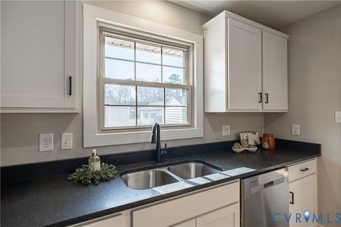 Tiny photo for 105 Verbov Avenue, Colonial Heights, VA 23834 (MLS # 2604204)