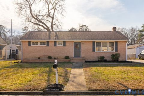 Photo of 105 Verbov Avenue, Colonial Heights, VA 23834 (MLS # 2604204)
