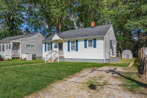 A home in Colonial Heights