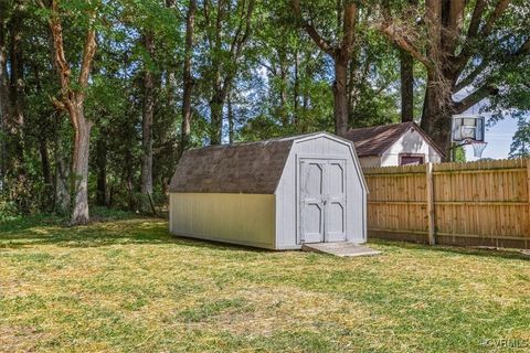 A home in Colonial Heights