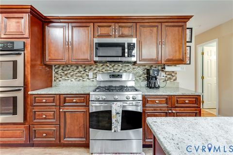 Tiny photo for 8051 Sussex Road, Mechanicsville, VA 23111 (MLS # 2614134)