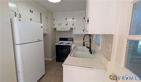 Tiny photo for 512 Chestnut Avenue, Colonial Heights, VA 23834 (MLS # 2625347)