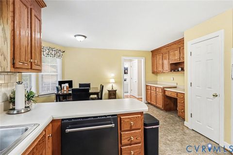 Tiny photo for 16406 Inchcape Road, Moseley, VA 23120 (MLS # 2610018)