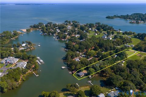 Tiny photo for 959 Robins Point Avenue, Deltaville, VA 23043 (MLS # 2527857)