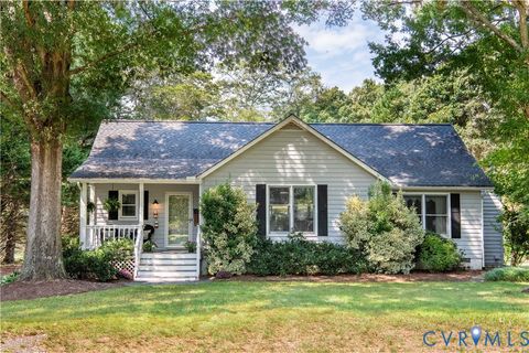 Tiny photo for 959 Robins Point Avenue, Deltaville, VA 23043 (MLS # 2527857)