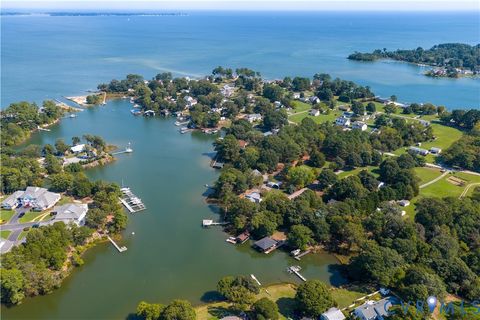 Tiny photo for 959 Robins Point Avenue, Deltaville, VA 23043 (MLS # 2527857)