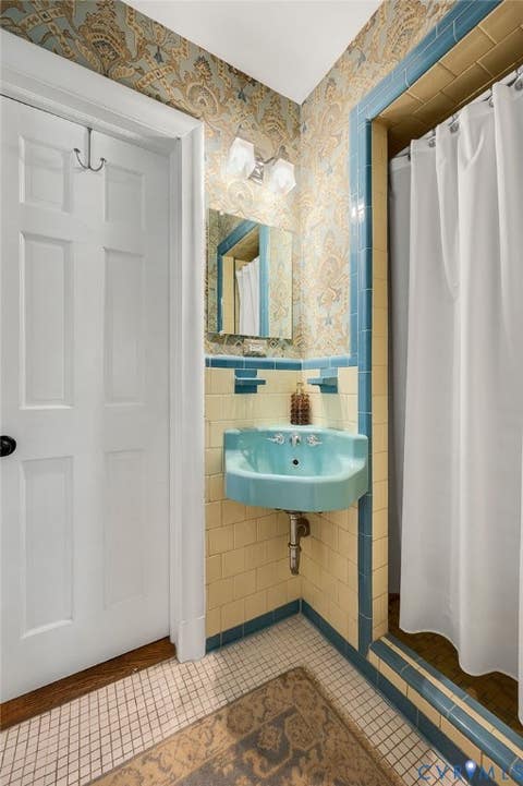 Tiny photo for 7010 Monument Avenue, Richmond, VA 23226 (MLS # 2619959)