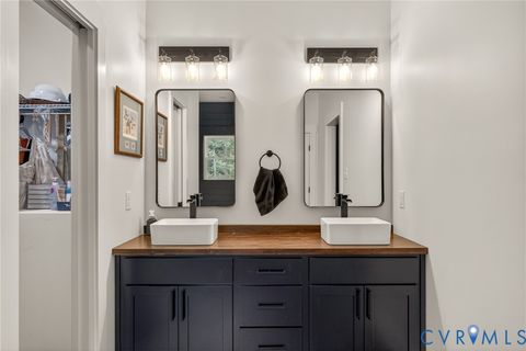 Tiny photo for 20180 Poplar Ridge Road, Amelia Courthouse, VA 23002 (MLS # 2613965)