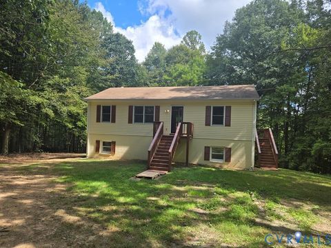 Tiny photo for 906 Equestrian Trail Road, New Canton, VA 23123 (MLS # 2607962)