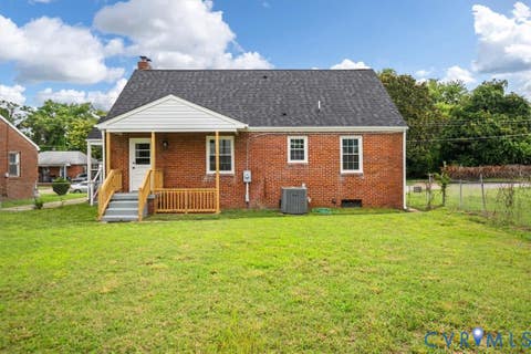 Tiny photo for 318 St Matthew Street, Petersburg, VA 23803 (MLS # 2619110)
