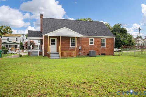Tiny photo for 318 St Matthew Street, Petersburg, VA 23803 (MLS # 2619110)