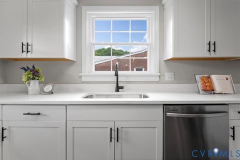 Tiny photo for 318 St Matthew Street, Petersburg, VA 23803 (MLS # 2619110)