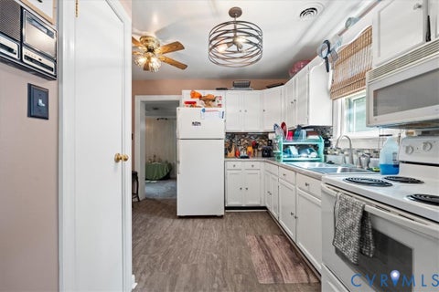 Tiny photo for 3008 Krouse Street, Richmond, VA 23234 (MLS # 2624503)
