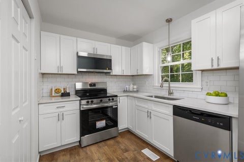 Tiny photo for 3031 Speeks Drive, Midlothian, VA 23112 (MLS # 2626547)