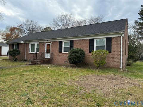 Photo of 904 Forestview Drive, Colonial Heights, VA 23834 (MLS # 2533907)