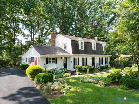 Photo of 7733 Yorkdale Drive, North Chesterfield, VA 23235 (MLS # 2621055)
