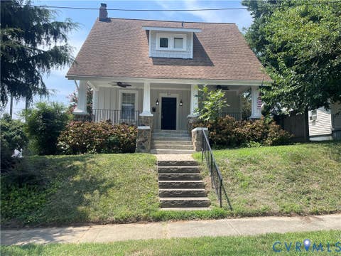 Photo of 224 Virginia Avenue, Colonial Heights, VA 23834 (MLS # 2623074)