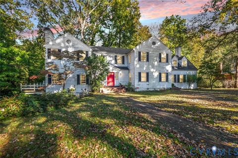 Photo of 1115 Overbrook Road, Petersburg, VA 23805 (MLS # 2528770)
